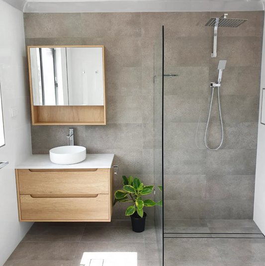 Natural Oak Shaving Cabinet w/ Shelf - 900x800