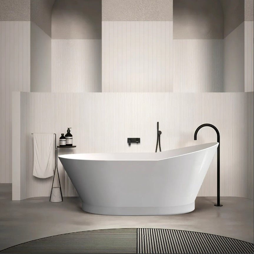 London Freestanding Bath - 1500